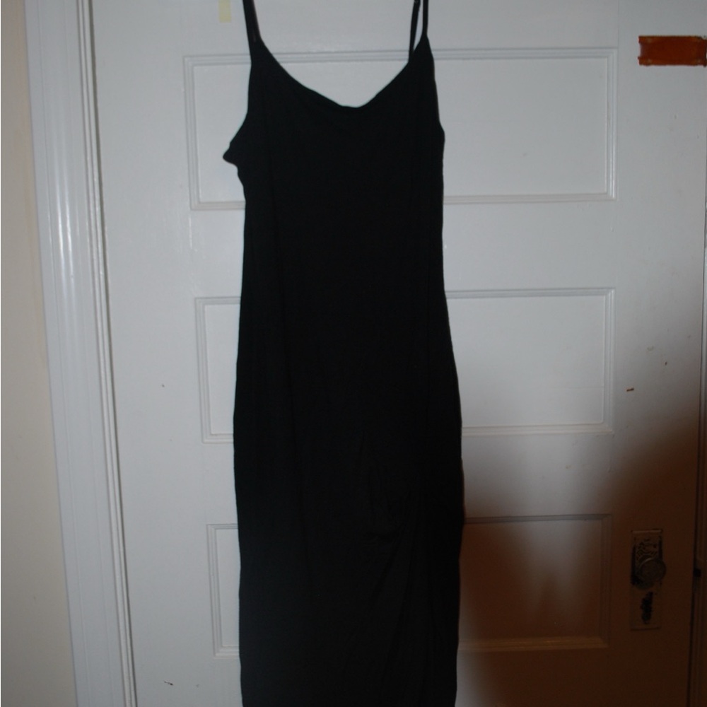 Lulu's Classic Black Dress